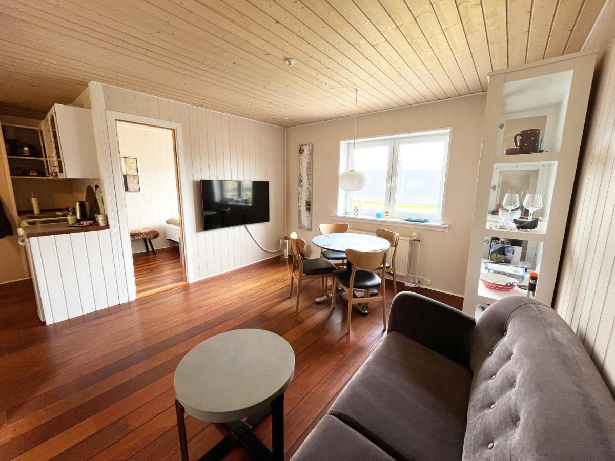 Modern Apartment Near Beach, Marina & City Centre ทอร์สเฮาน์ ภายนอก รูปภาพ